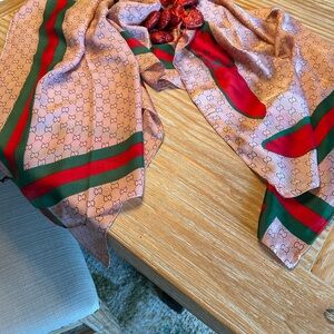 100 %Silk pink  and Green Patterned Scarf